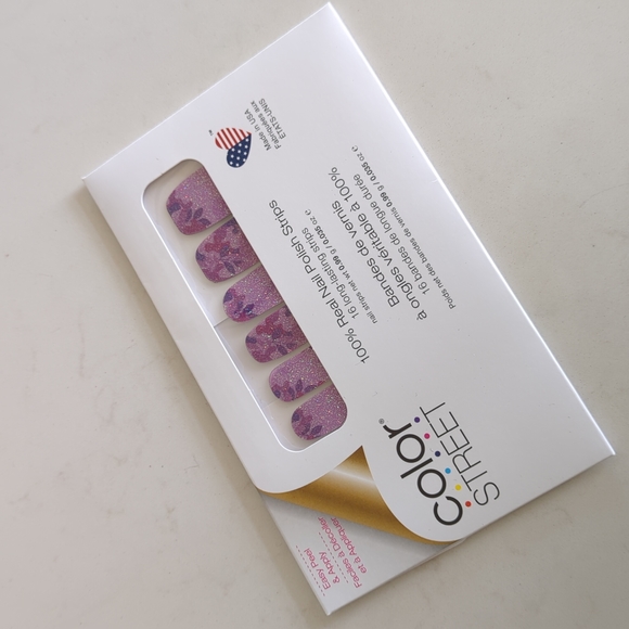 Color Street Other - Color Street Nail Polish strips - Glad You Camo